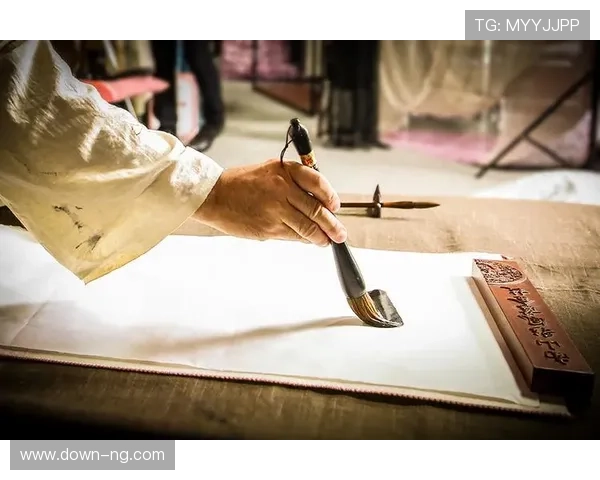 内容表达从传统解说向文化故事与情感共鸣方向持续深化